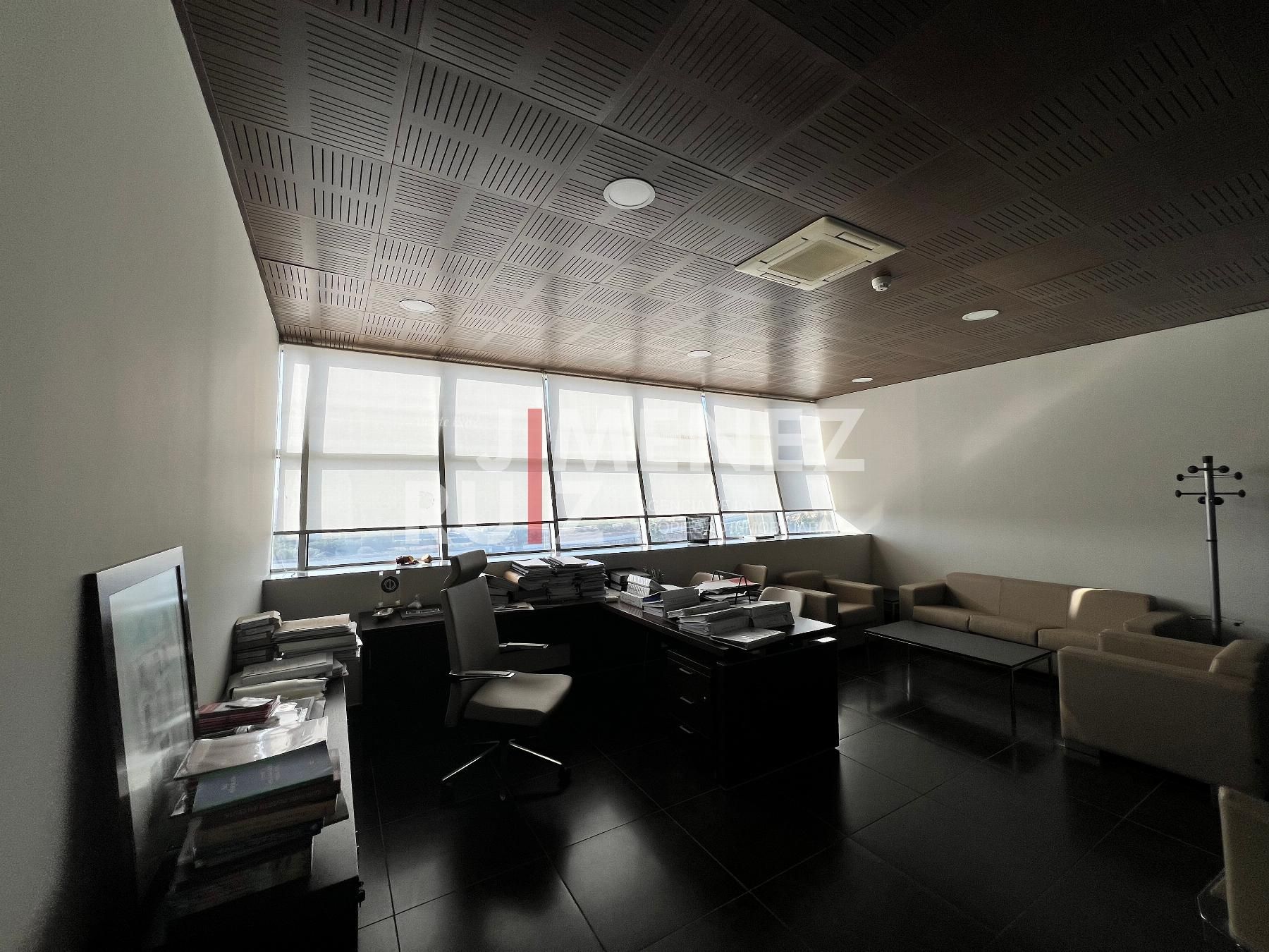 Office to rent in El Juncal - Vallealto