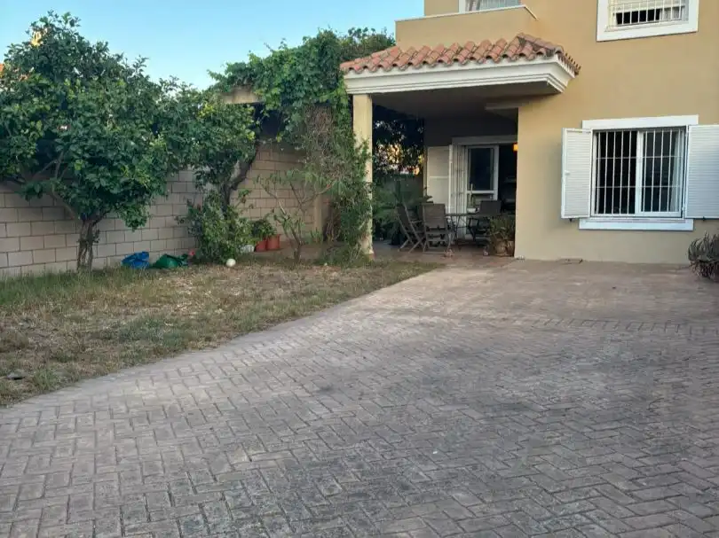 Vista exterior de Casa o chalet en venta en Los Barrios con Jardín privado, Terraza y Trastero