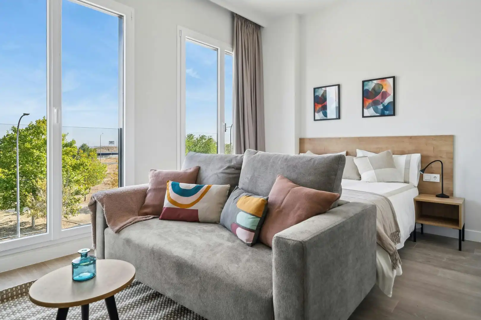 Living room of Flat for rent in Madrid  with Air Conditioner, Heating and Private garden