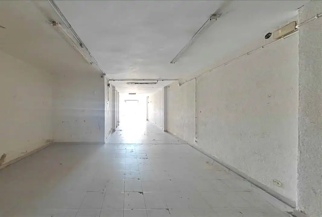 Local en venta en Blanes