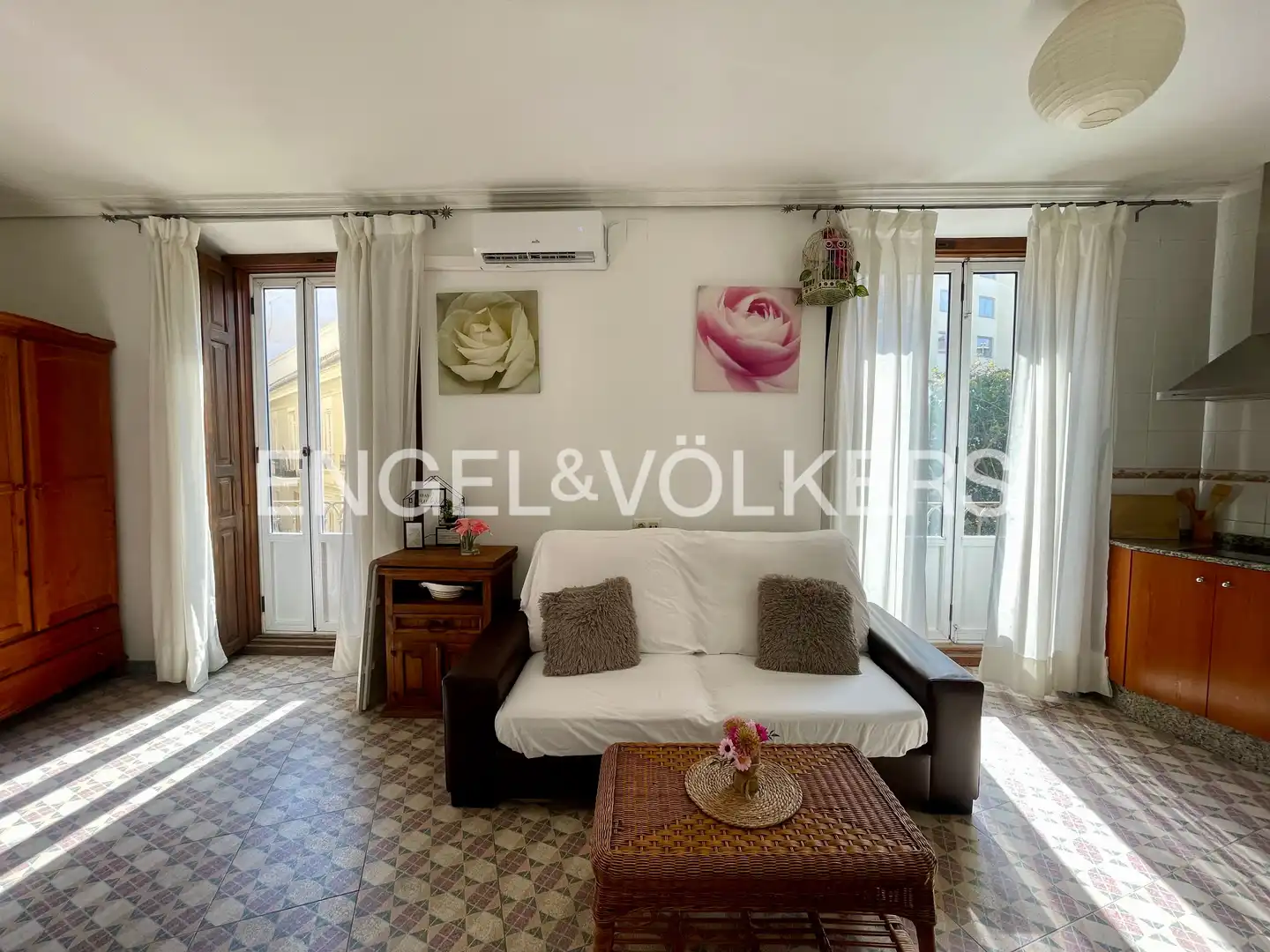 Sala de estar de Piso de alquiler en Valencia con Aire acondicionado, Calefacción y Balcón