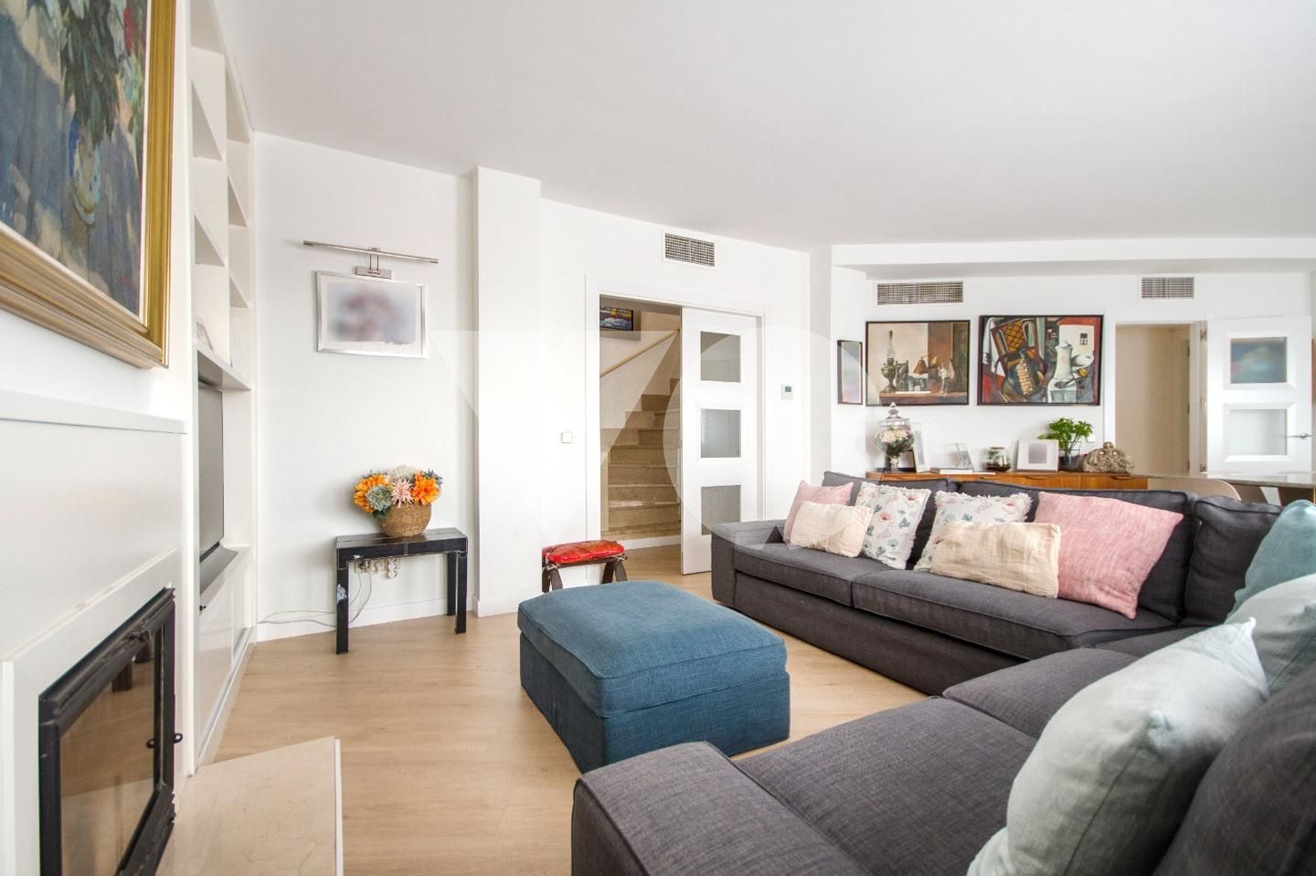 Sala de estar de Dúplex en venta en Majadahonda con Aire acondicionado, Calefacción y Terraza