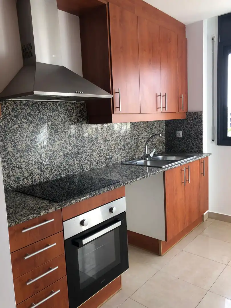 Kitchen of Flat for sale in Sant Cugat del Vallès  with Heating, Parquet flooring and Swimming Pool