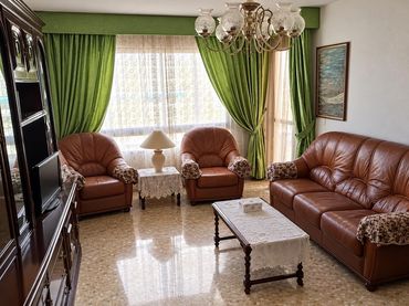 Apartament amb ascensor en venda a Calle ANDALUCIA
