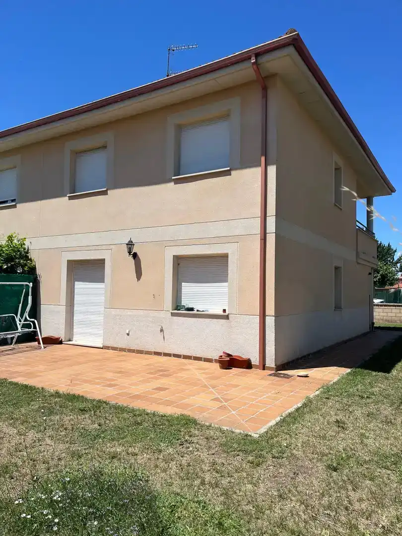 Exterior view of Detached homes for sale in Cayuela  with Private garden, Storage room and Balcony