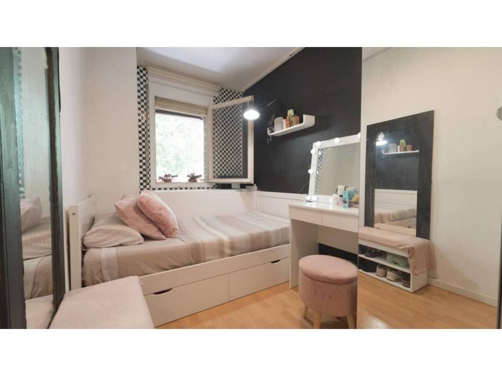 Flat for sale in Antona de Dios, Centro