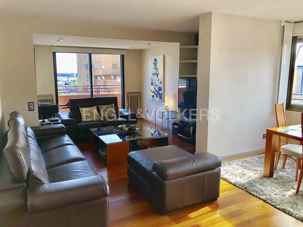 Living room of Attic for sale in Madrid  with Air Conditioner, Heating and Private garden