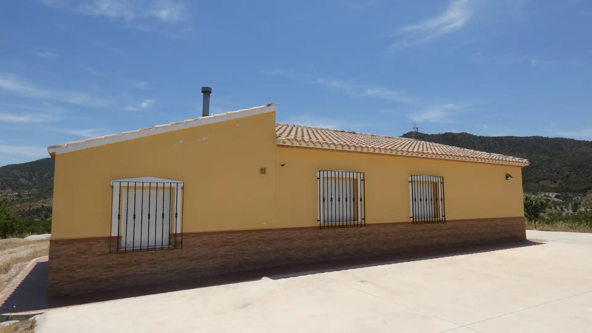 Vista exterior de Finca rústica en venta en Vélez-Rubio con Calefacción, Jardín privado y Amueblado