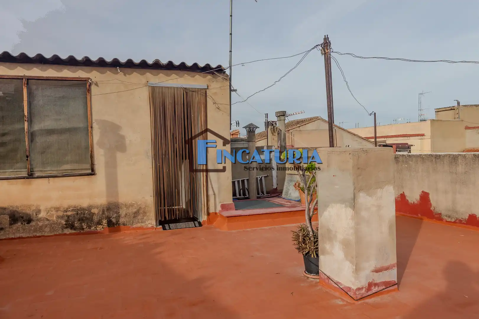Vista exterior de Casa o xalet en venda en Riba-roja de Túria amb Terrassa