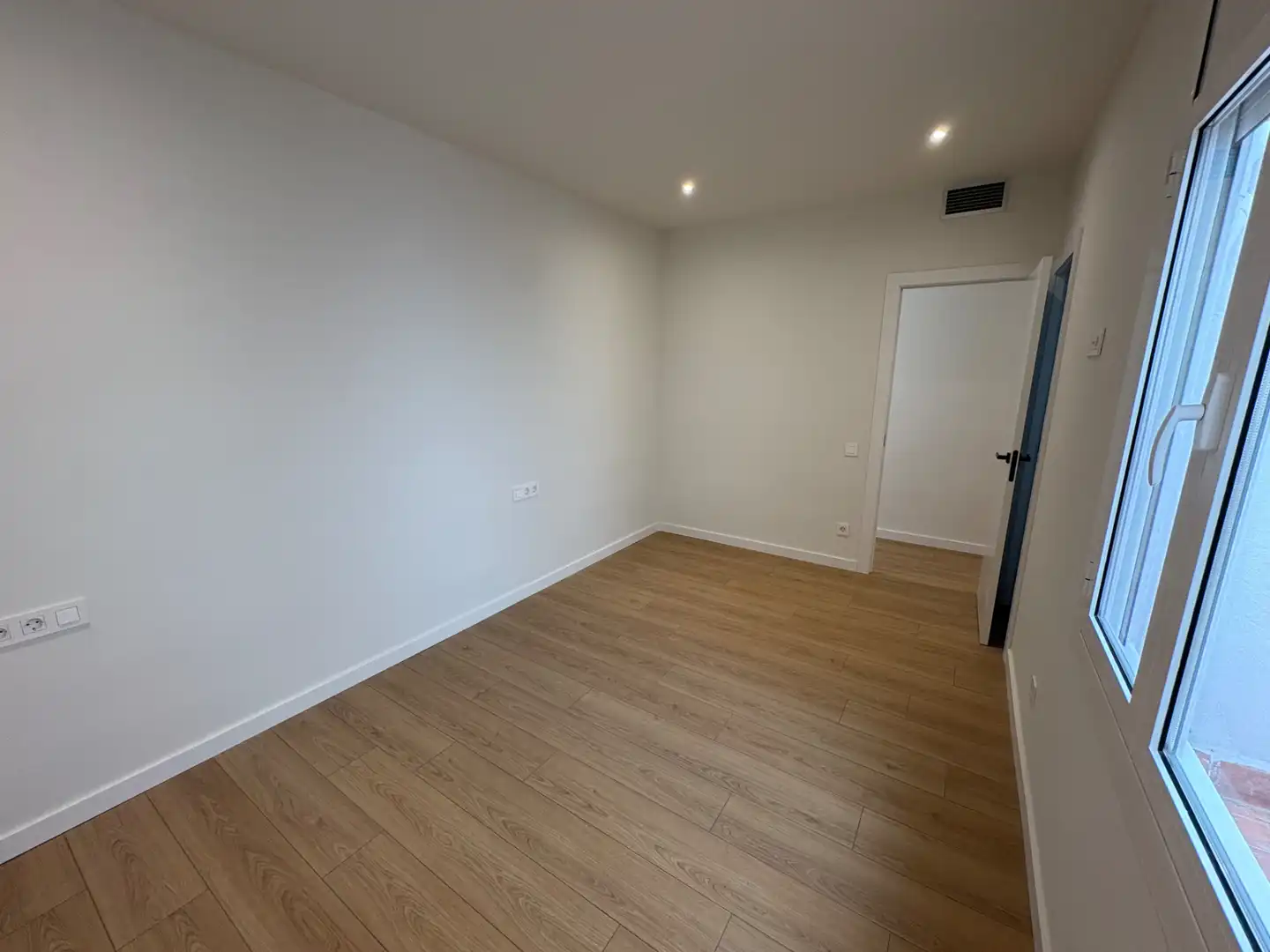 Piso en venta en Sabadell con Aire acondicionado, Calefacción y Parquet