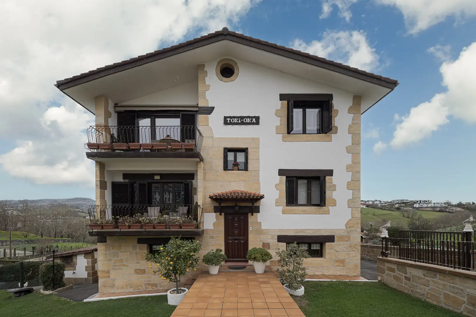 Exterior view of Houses for sale in Lasarte-Oria  with Heating, Private garden and Terrace