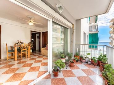 Piso con balcón en venta en Carrer de Vilamar