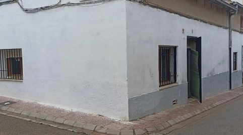 Foto 5 de Casa adosada en venda a Calle Fray Elias Requena, 3, Caudete, Albacete