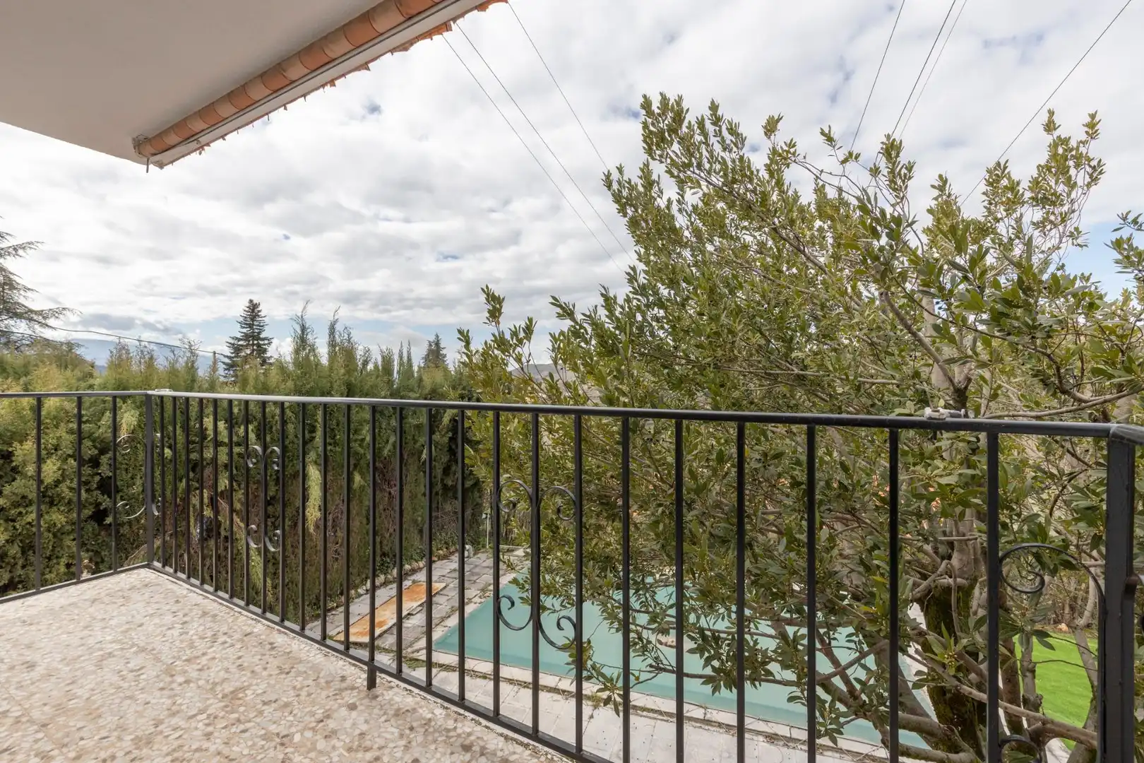 Terrassa de Casa o xalet en venda en Huétor de Santillán amb Calefacció i Piscina