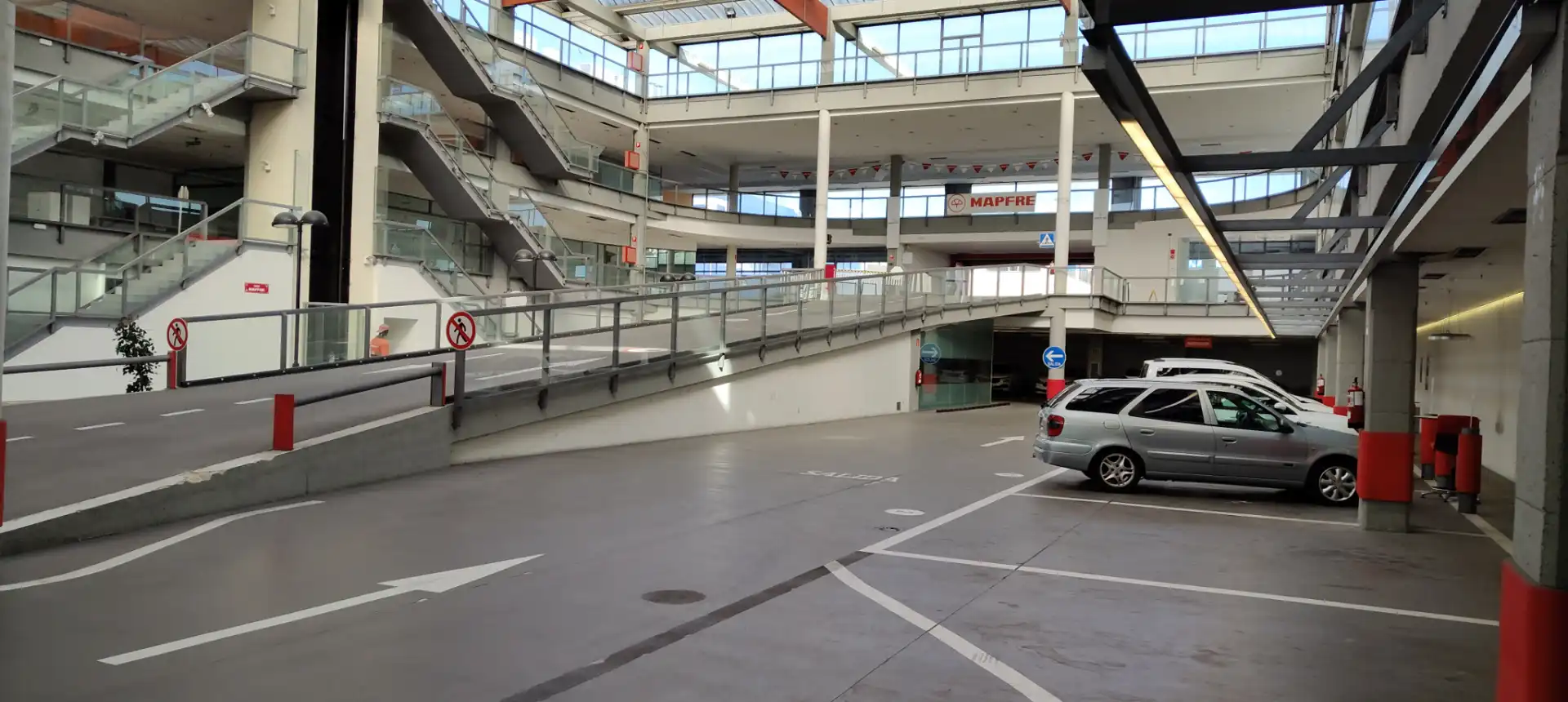 Nave industrial con ascensore in vendita a Avenida de Zaragoza, imagen 5