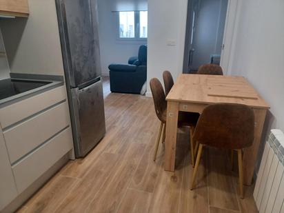 Menjador de Apartament de lloguer en  Zaragoza Capital amb Calefacció, Parquet i Moblat