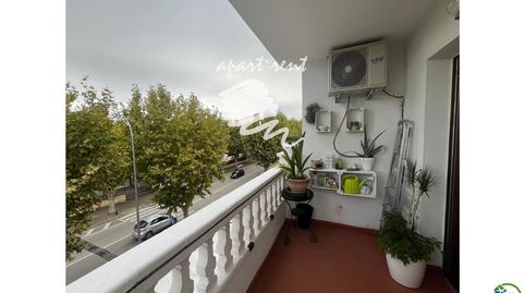 ALBERES Bonito piso en venta en la zona comercial de Empuriabrava