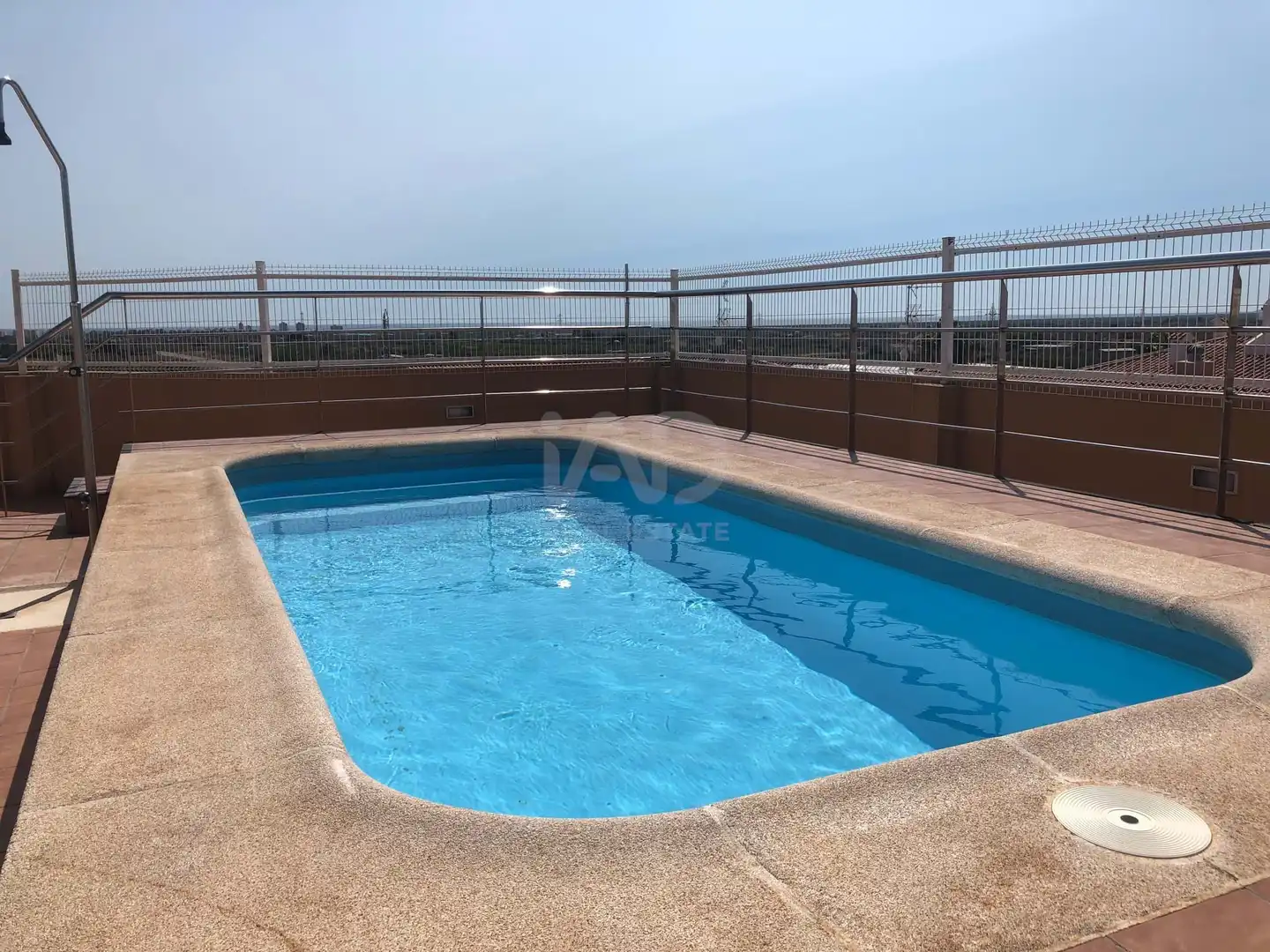 Schwimmbecken von Wohnung zum Verkauf in Torreblanca mit Klimaanlage, Heizung und Schwimmbad