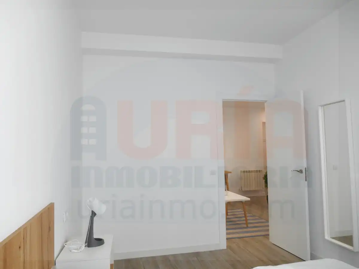 Habitación de Piso de alquiler en Oviedo  con Calefacción, Amueblado y Horno