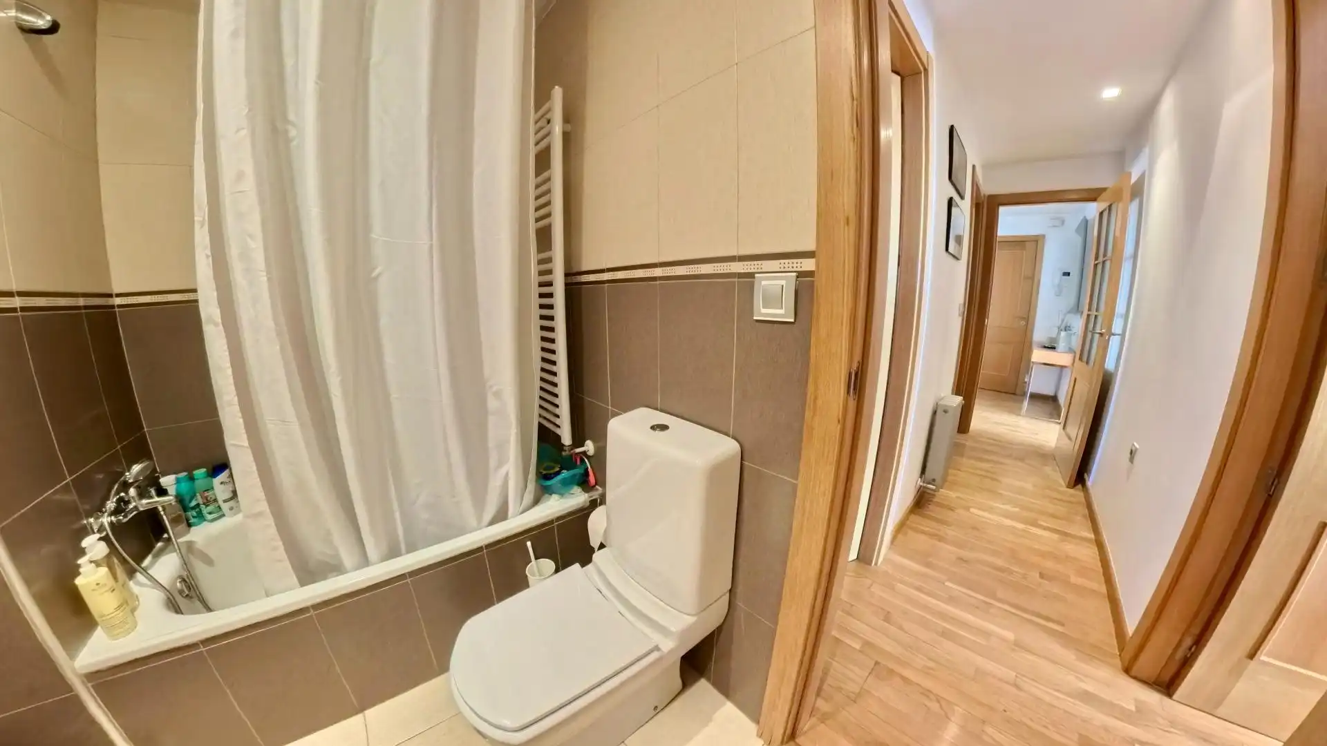 Flat for sale in Avenida Avenida de la Ilustración, 85, Campus de la Salud