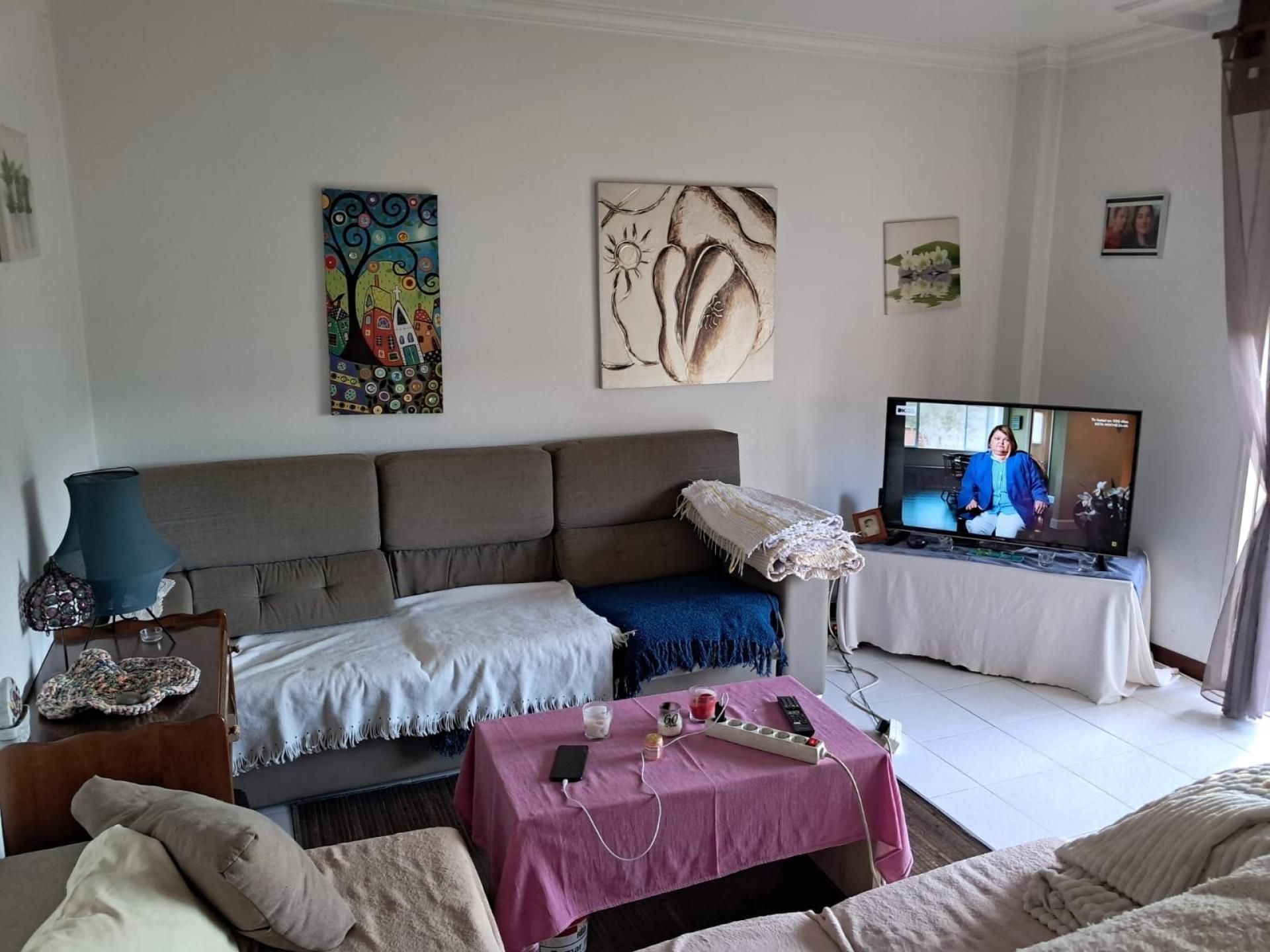 Sala d'estar de Pis en venda en Ponteareas amb Balcó