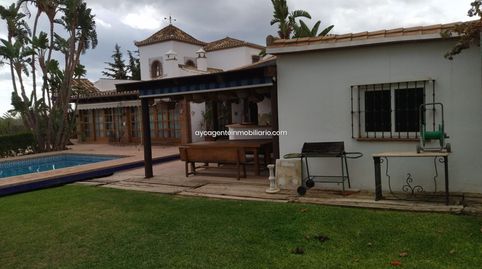Villa en venta en Estepona, 3 dormitorios., imagen 3