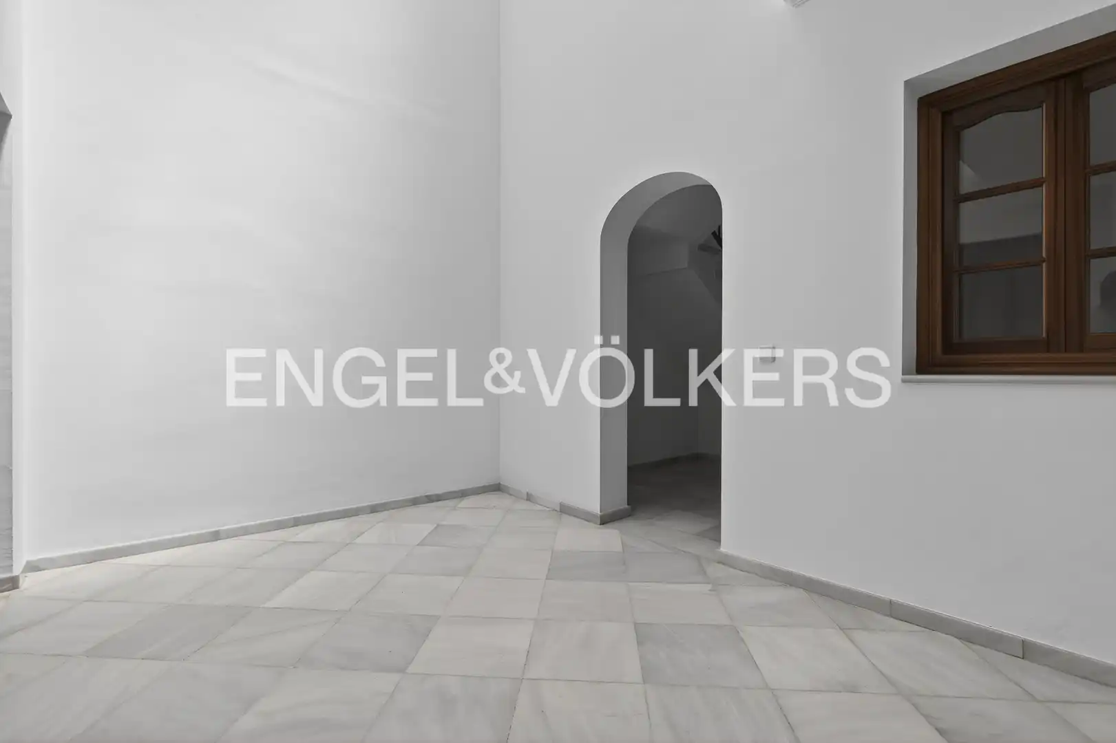 Houses for sale in Osuna  with Air Conditioner and Heating