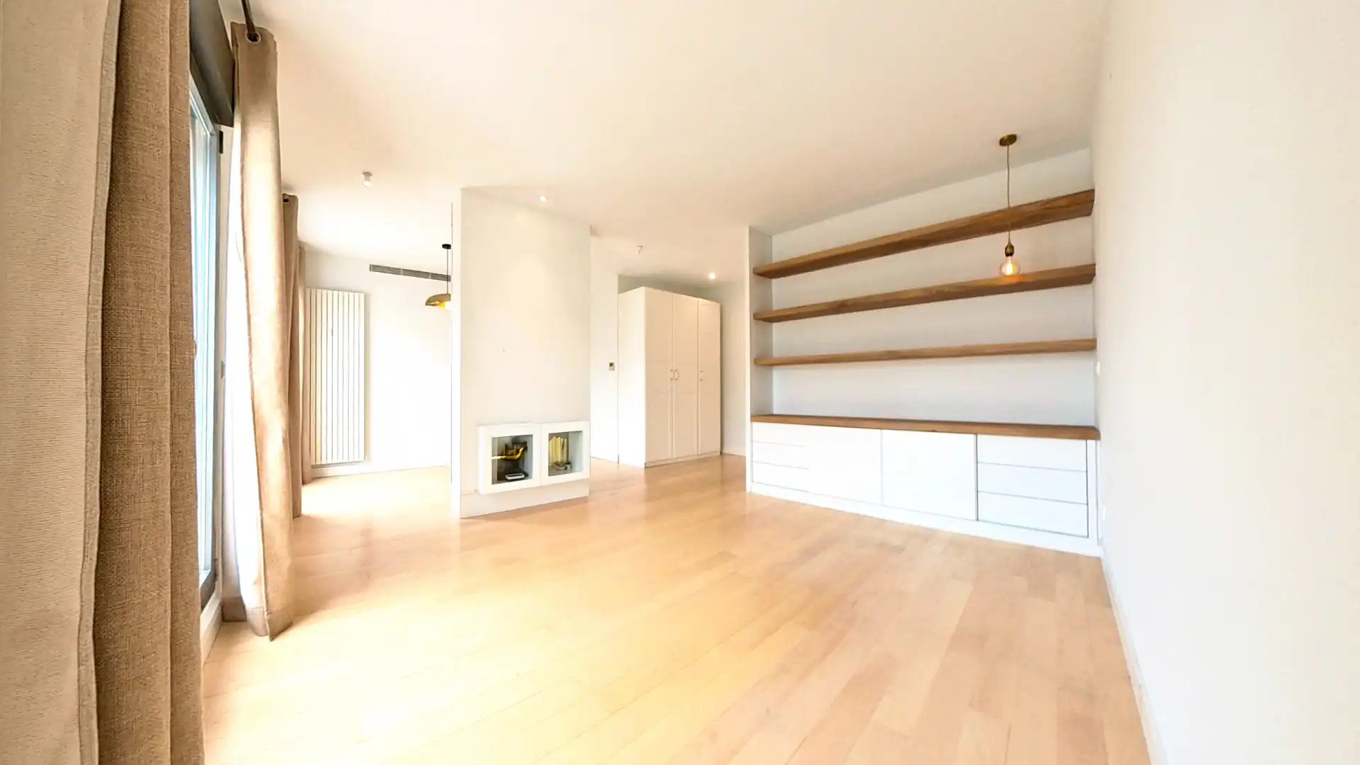 Sala de estar de Ático de alquiler en Madrid con Aire acondicionado, Terraza y Trastero