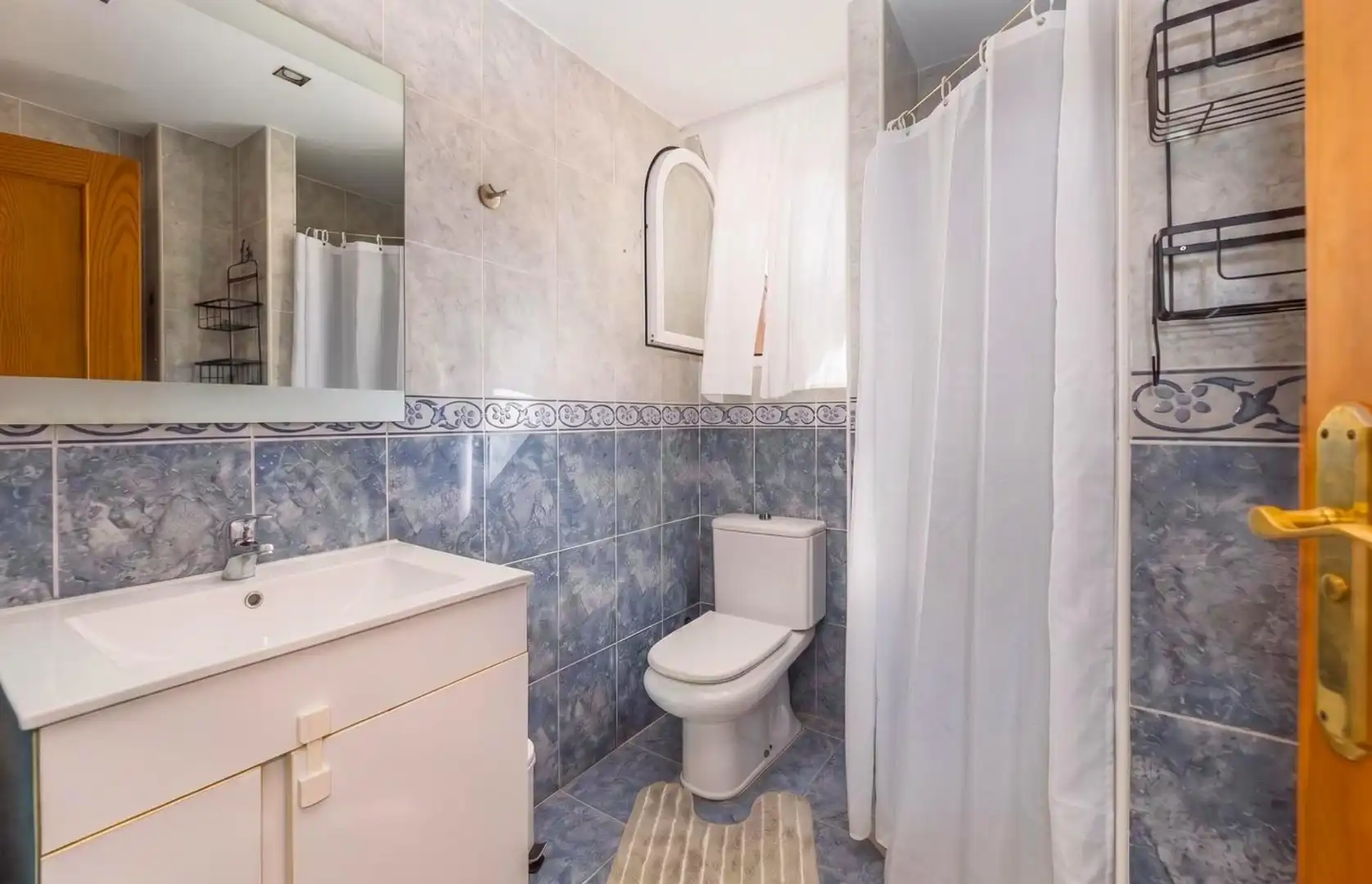 Badezimmer von Wohnung zum Verkauf in Llucmajor mit Klimaanlage, Heizung und Privatgarten