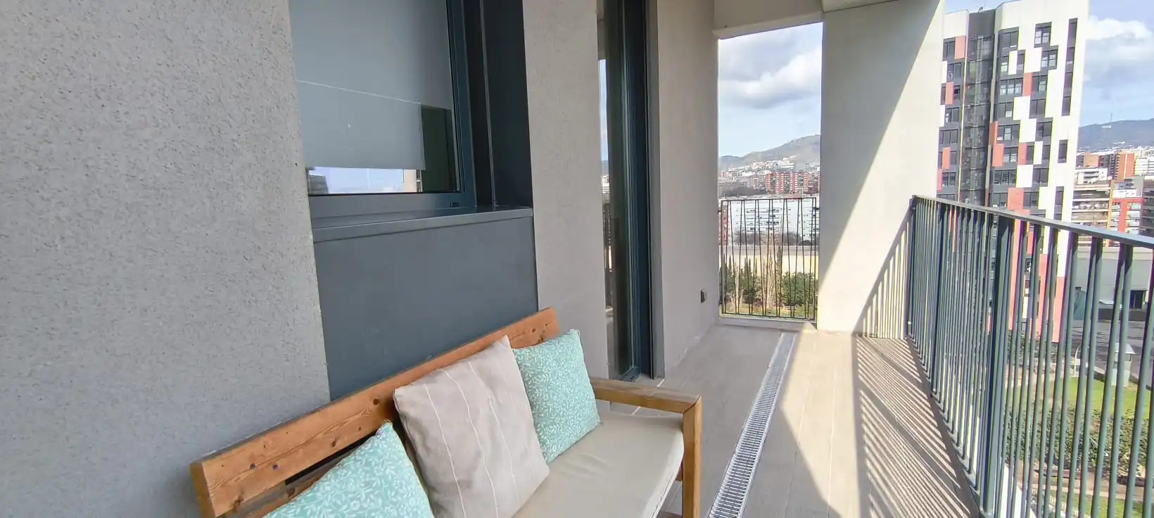 Terrasse von Wohnung zum Verkauf in L'Hospitalet de Llobregat mit Klimaanlage, Heizung und Parkett