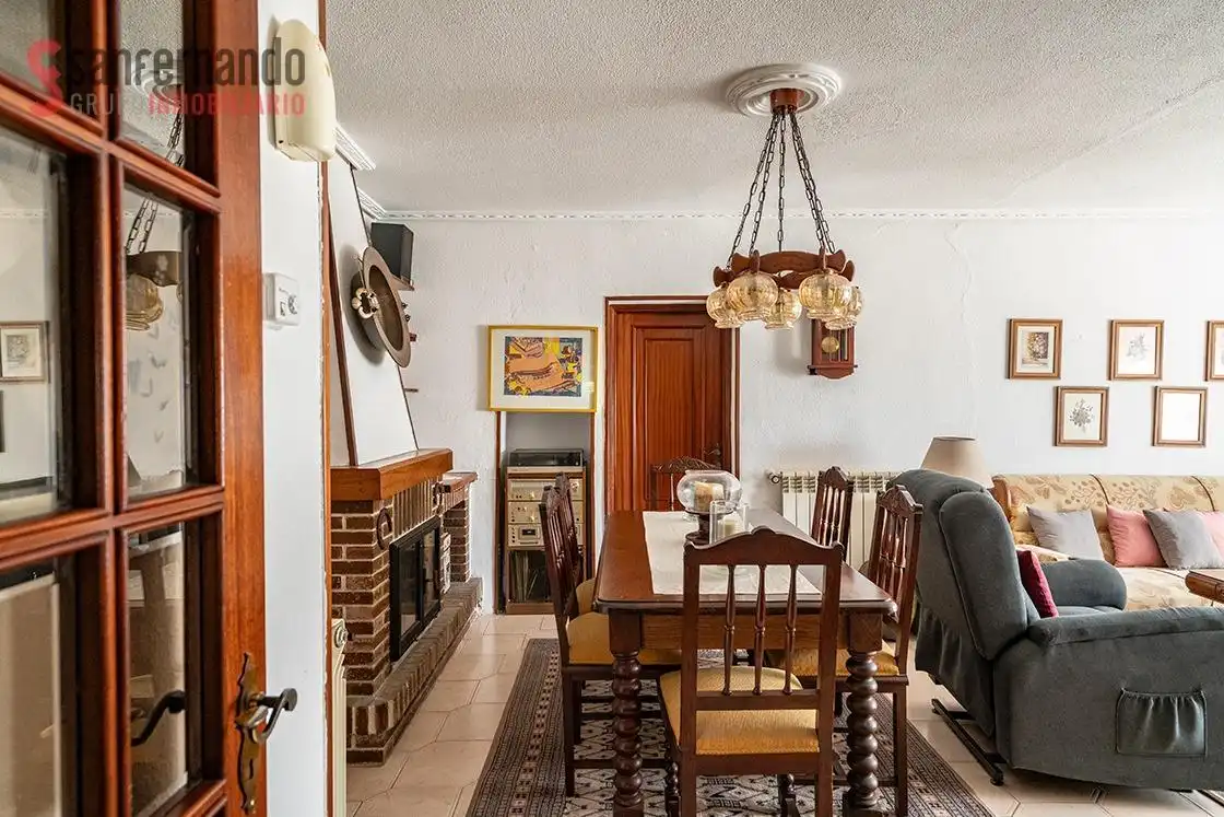 Esszimmer von Haus oder Chalet zum Verkauf in Torrelavega  mit Heizung, Privatgarten und Terrasse