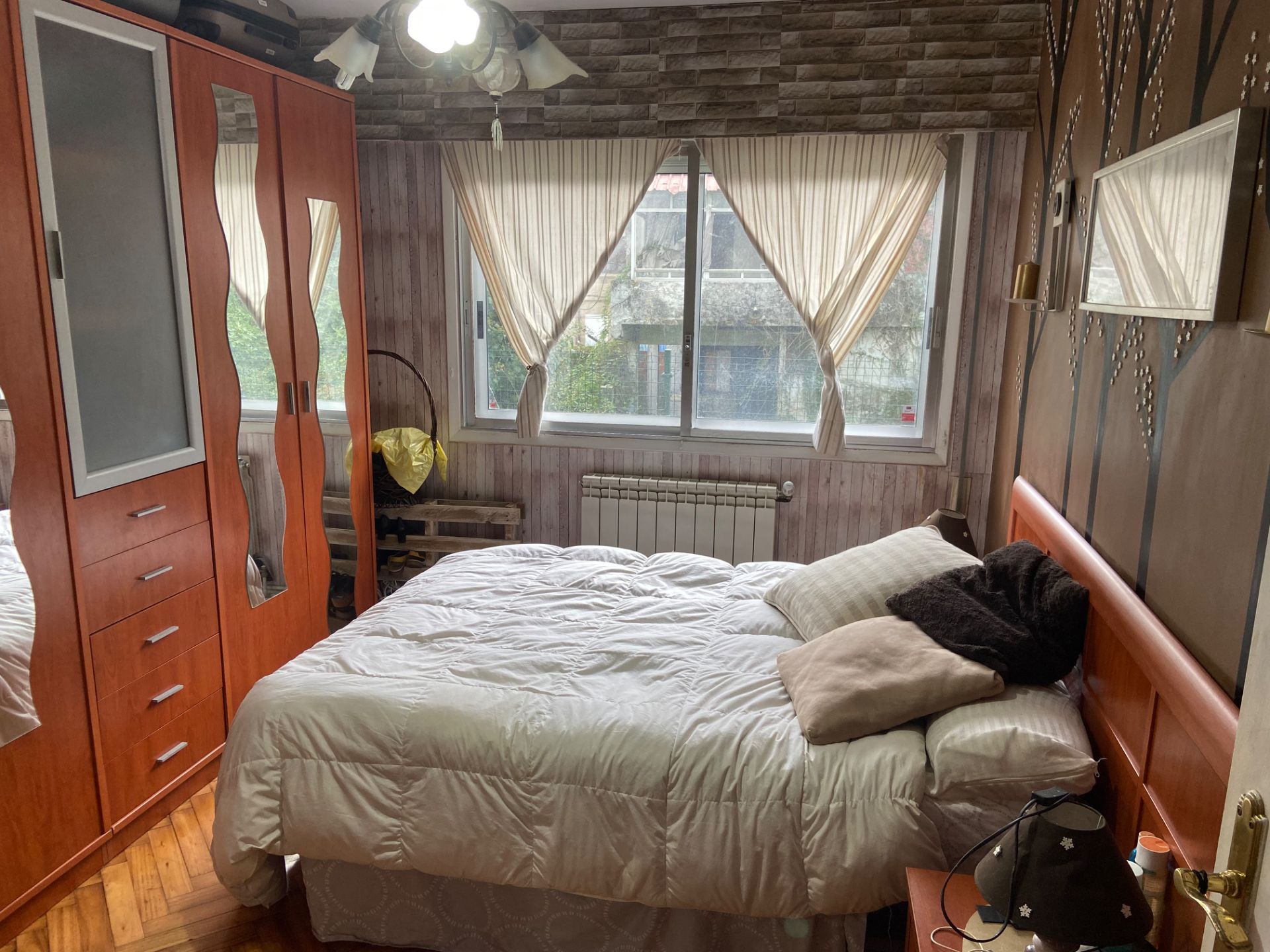 Habitación de Piso en venta en Vigo  con Calefacción, Parquet y Trastero