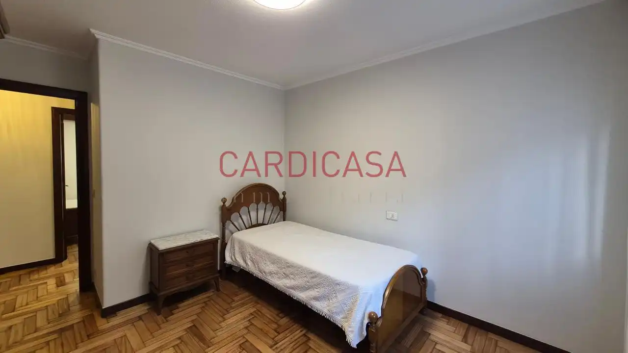 Bedroom of Flat for rent in Vigo   with Heating, Parquet flooring and Terrace