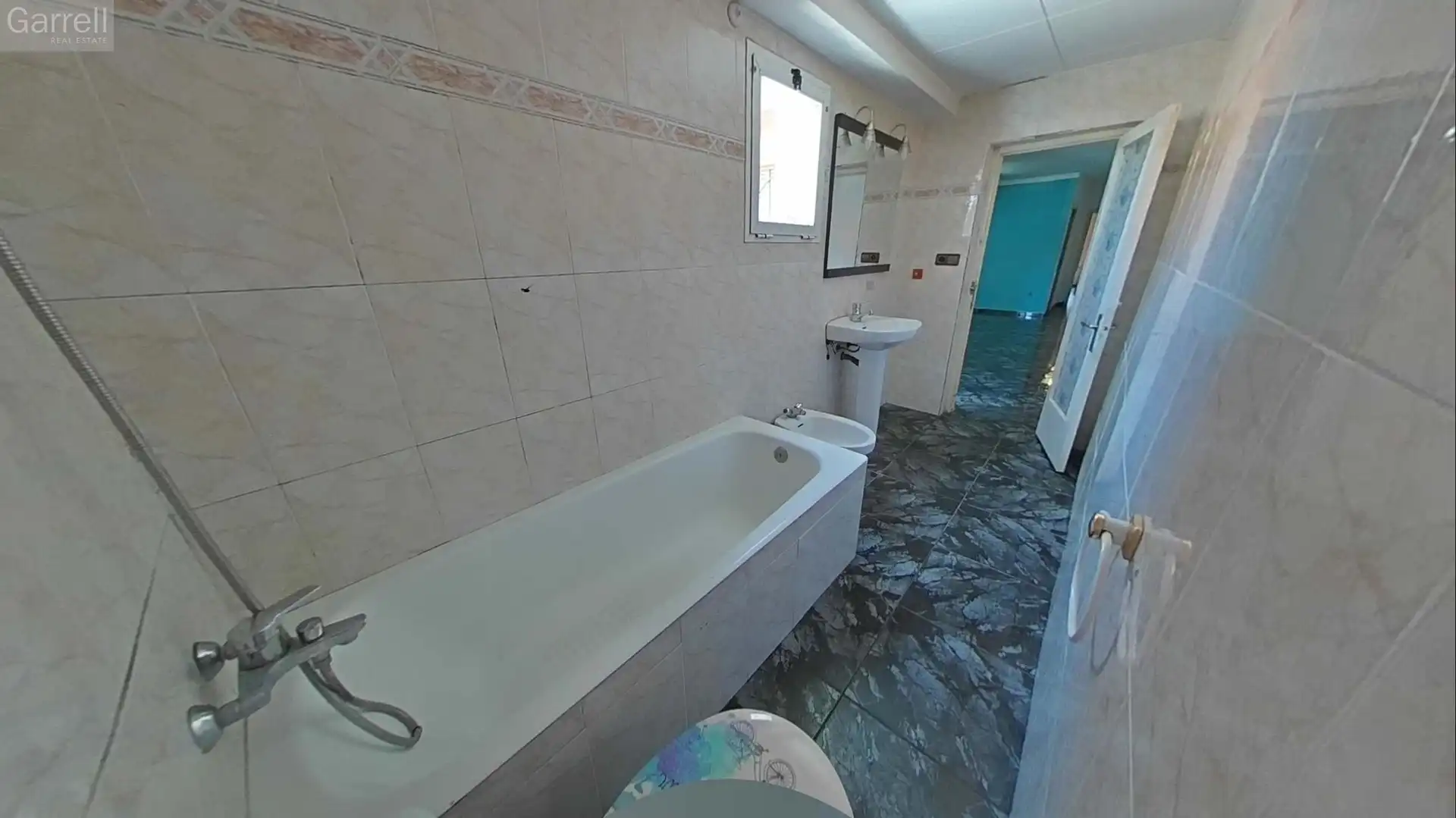 Flat for sale in carrer PINTOR FORTUNY 
Es: Pl: Pt: 
 TERRASSA (BARCELONA), imagen 33