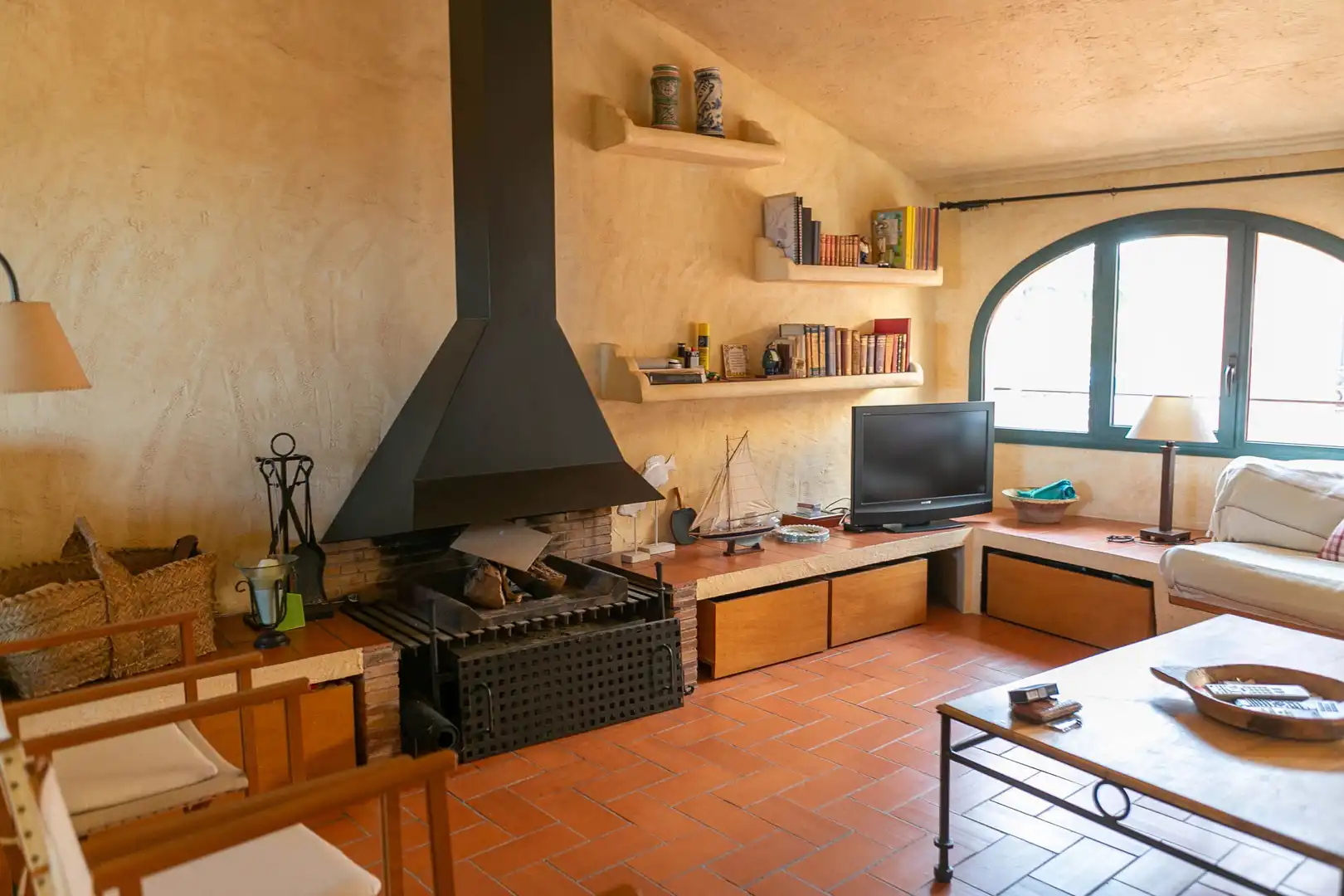 Living room of Detached homes for sale in Begur  with Air Conditioner, Heating and Terrace
