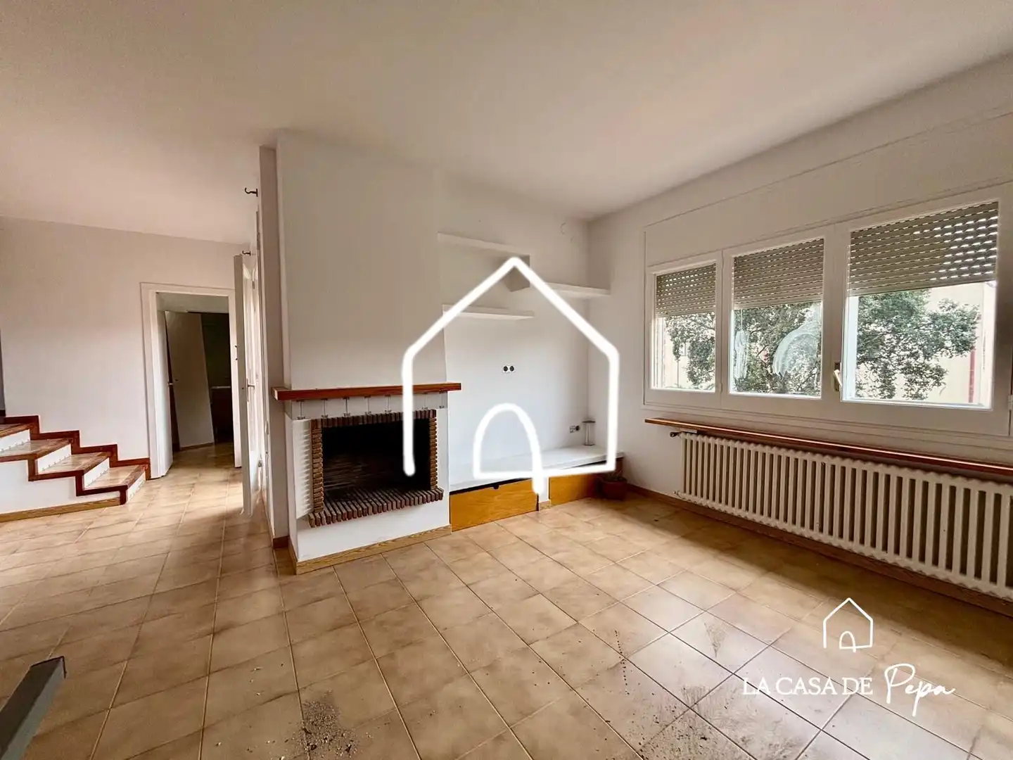 Sala d'estar de Casa adosada de lloguer en Begues, Barcelona