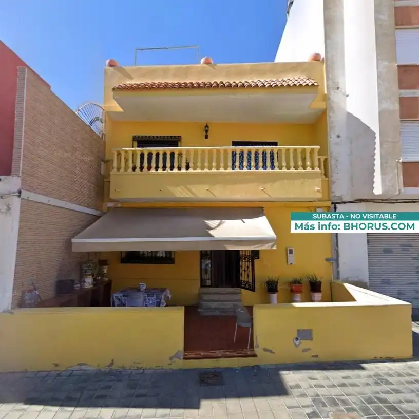 Vista exterior de Casa o chalet en venta en Valencia
