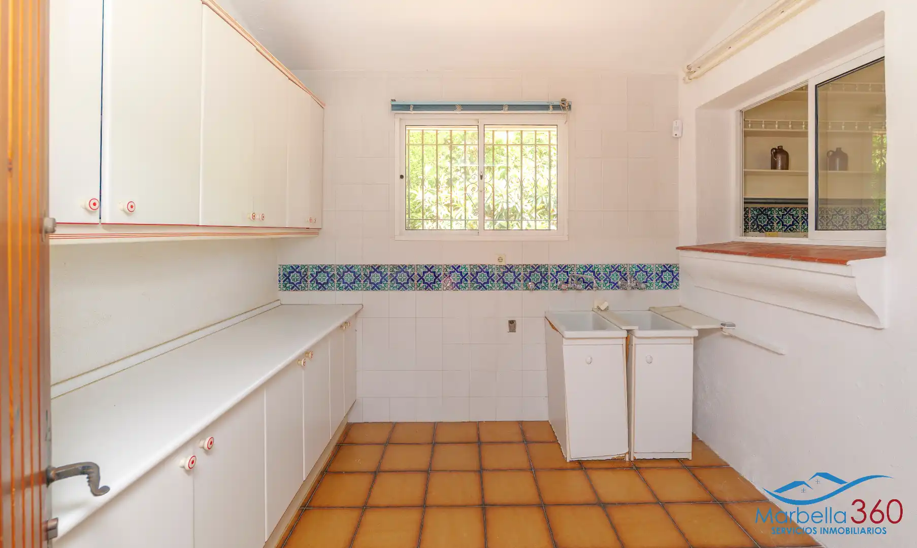 Cocina de Casa o chalet en venta en Marbella con Aire acondicionado, Jardín privado y Terraza