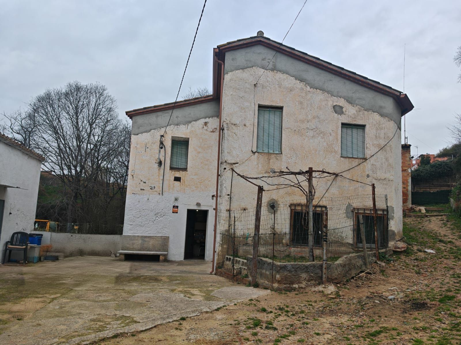 Außenansicht von Country house zum verkauf in Canovelles mit Privatgarten