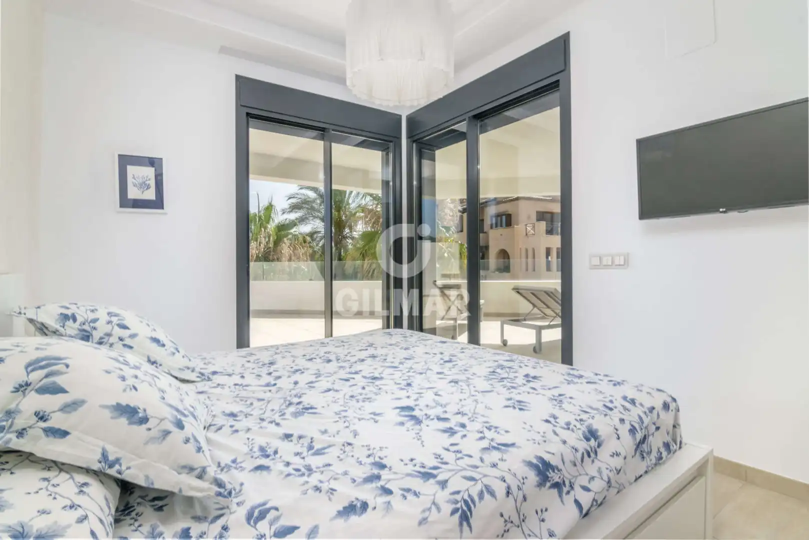 Dormitori de Apartament en venda en Estepona amb Calefacció, Traster i Piscina