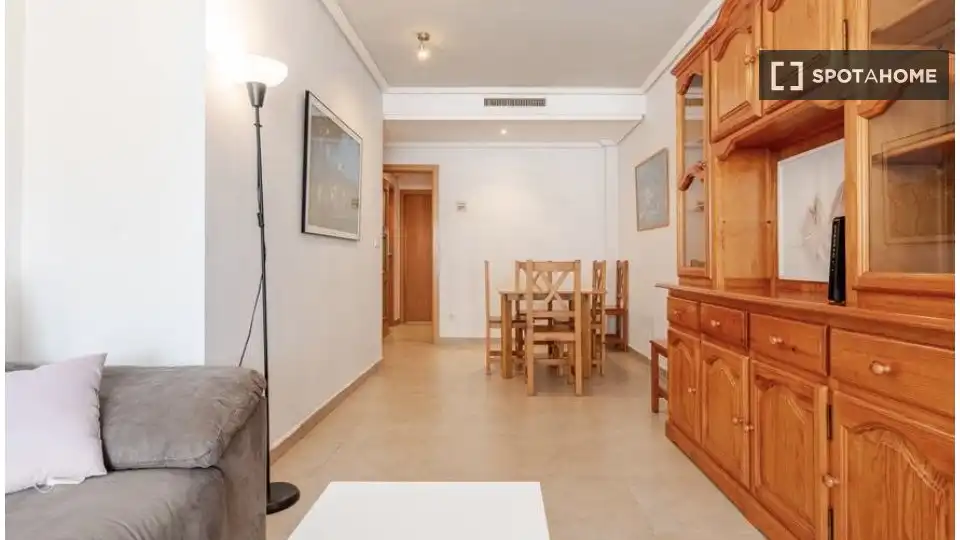 Sala d'estar de Apartament per a compartir en Canet d'En Berenguer amb Aire condicionat, Terrassa i Moblat