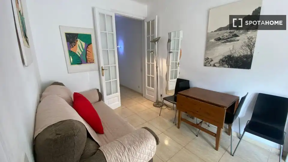 Flat with terrace to rent in Eixample, imagen 2