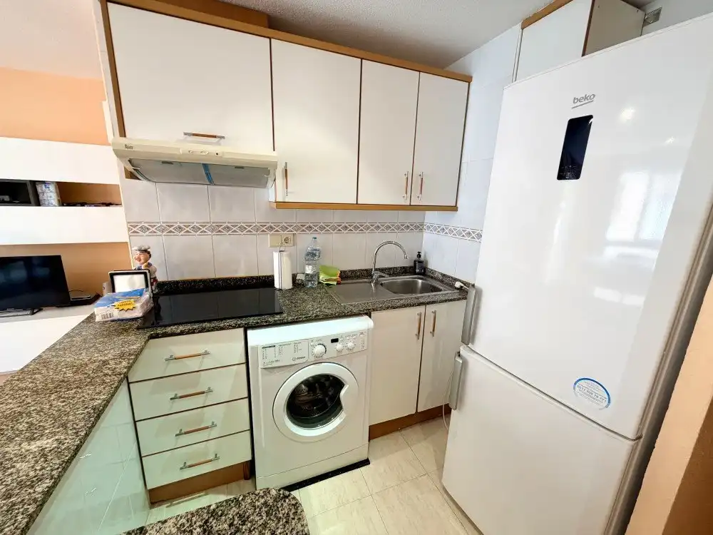 Apartament amb terrassa en venda a Guardamar Playa, imagen 7