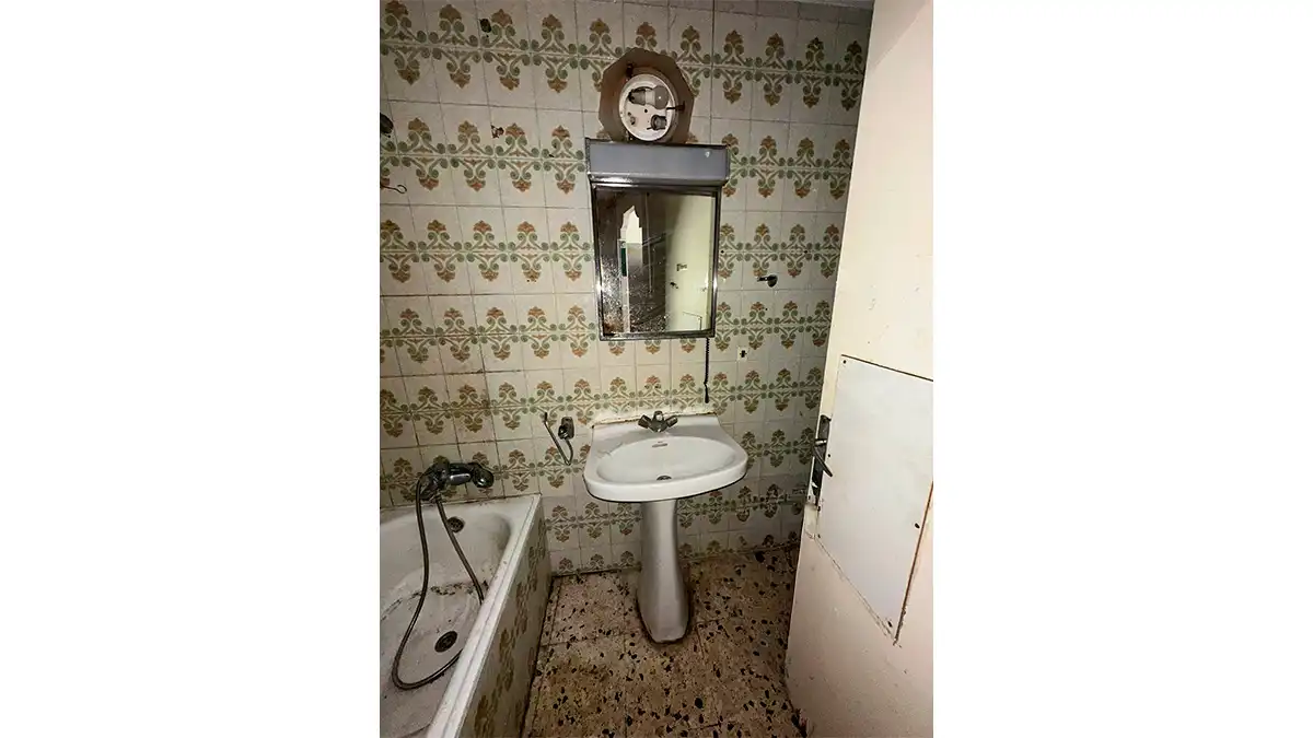 Bathroom of Flat for sale in Gironella