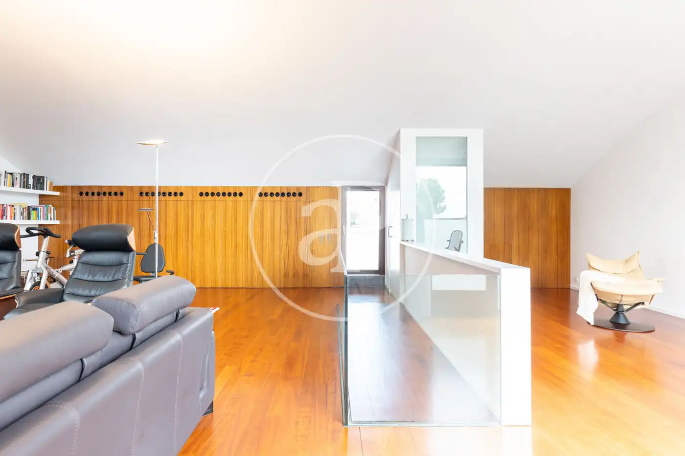 Living room of Houses for sale in Sant Cugat del Vallès  with Air Conditioner, Heating and Private garden