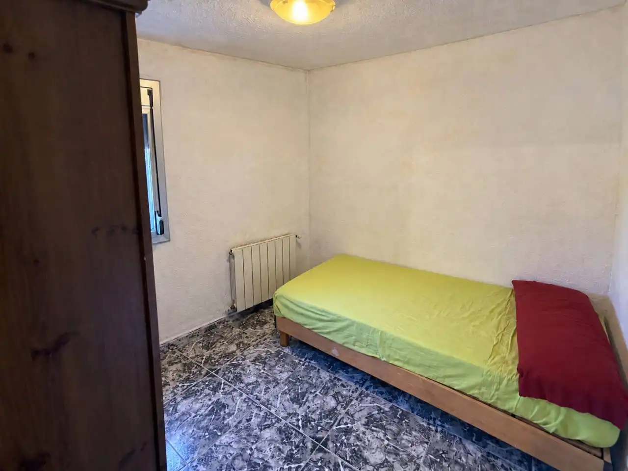 Schlafzimmer von Wohnung zum Verkauf in Sabadell mit Klimaanlage, Heizung und Abstellraum