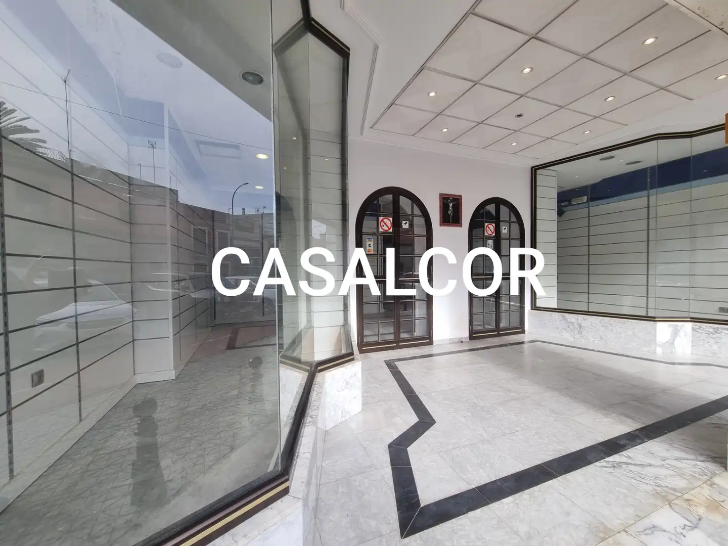 Vista exterior de Local de alquiler en Mairena del Alcor con Aire acondicionado, Calefacción y Amueblado