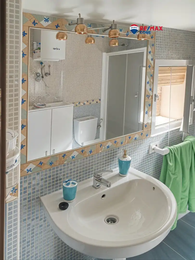 Badezimmer von Dachboden zum Verkauf in Puebla de la Calzada mit Klimaanlage, Heizung und Möbliert