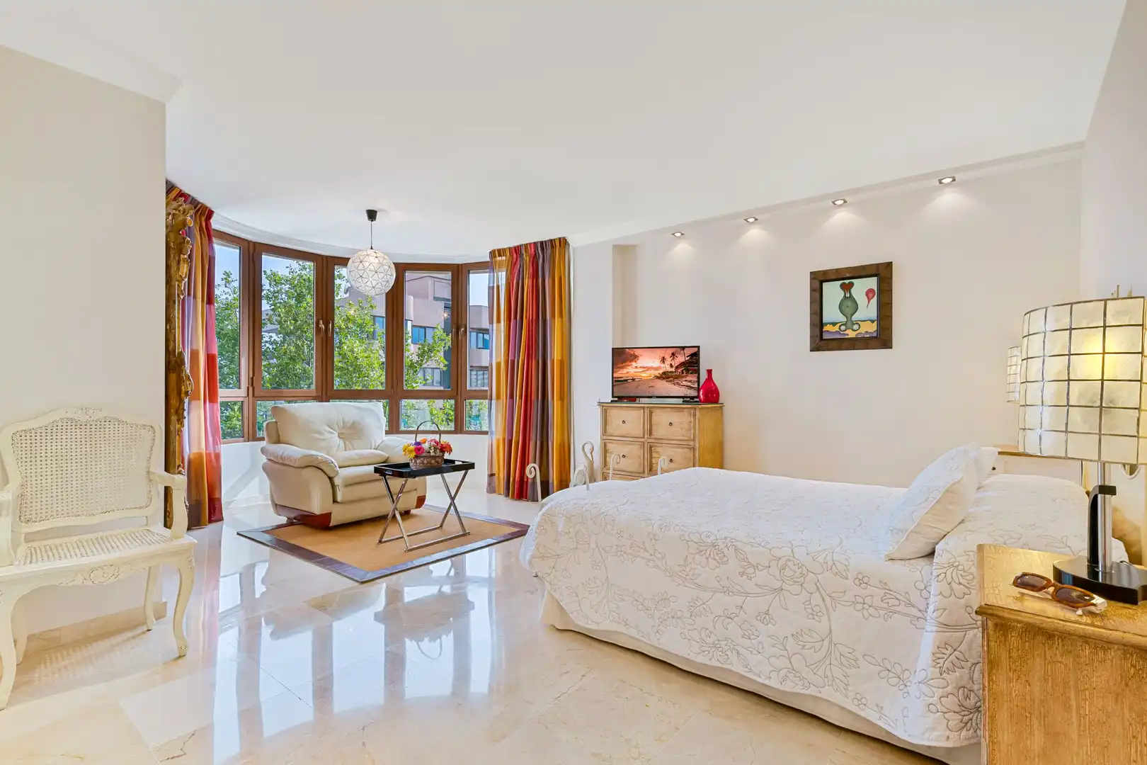 Bedroom of Flat for sale in Marbella  with Air Conditioner, Heating and Terrace