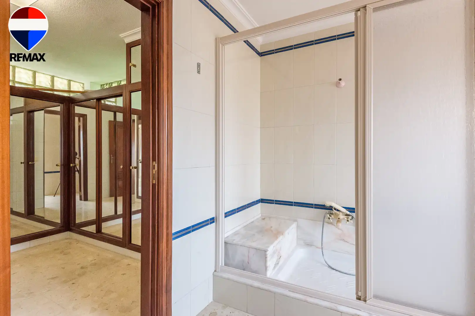 Bany de Casa o xalet en venda en Sant Joan d'Alacant amb Aire condicionat, Jardí privat i Terrassa